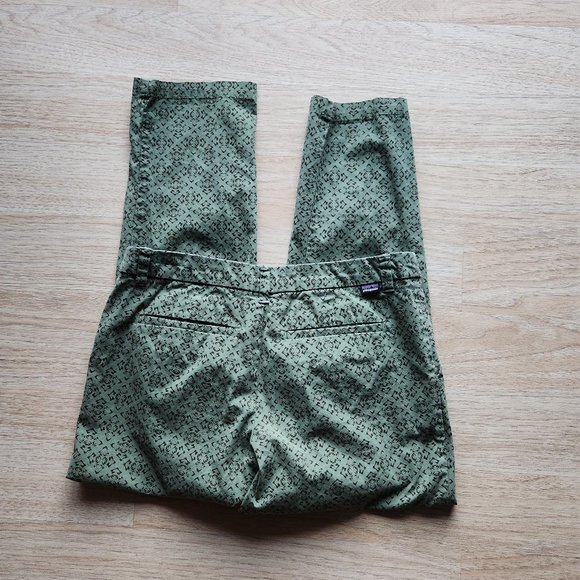 Patagonia Stretch All Wear Capris Pant Green Geo-Print Organic Cotton Blend - Picture 5 of 10